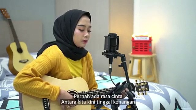 Gaby - Tinggal Kenangan ( cover by Regita )