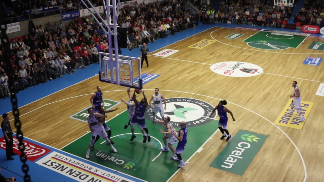 Mons Hainaut s'impose à Alost