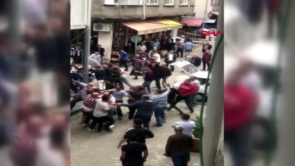 Artvin trafikte 'yol vermeme' kavgası cep telefonuyla görüntülendi