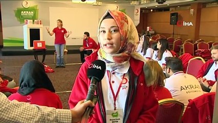 Kızılay afetlere karşı gençleri eğitmeye devam ediyor