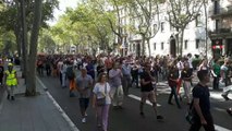 Independentistas Cortan La Gran Via De Barcelona