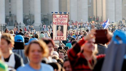 I 5 nuovi santi di Bergoglio: un uomo e 4 donne