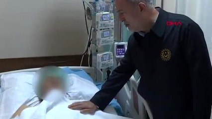 Şanlıurfa bakan akar, barış pınarı harekatı'nda yaralanan askerleri ziyaret etti