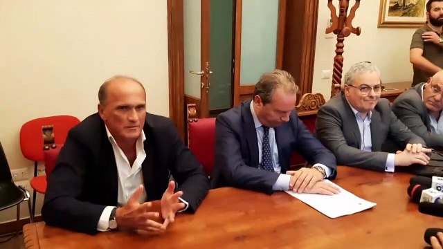 Bisceglie: appalto rifiuti, conferenza stampa delle opposizioni (M5S, Spina, Napoletano)