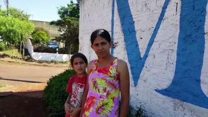 Mulher precisa de passagens para retornar com filhas para Guaraniaçu