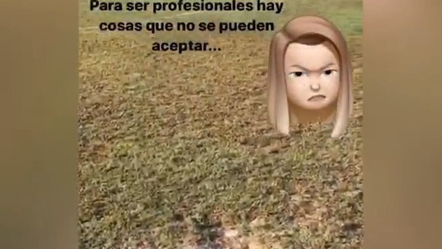 Sandra Paños se queja del estado del césped del estadio del Sporting Huelva