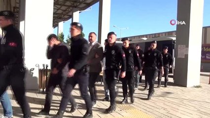 Van'da 'rüşvet' soruşturması kapsamında gözaltına alınan 20 şüpheli adliyeye sevk edildi