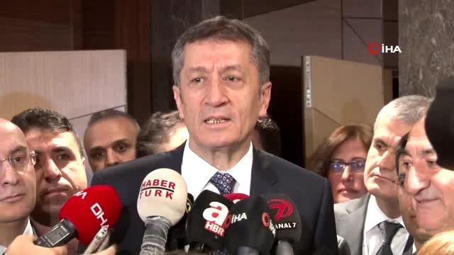 Milli Eğitim Bakanı Ziya Selçuk, Eğitim öğretimdeki aksaklıklar üzerinde çalışmalar yürütülüyor