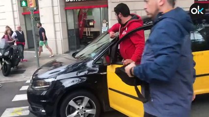 Un taxista se encara con unos estudiantes