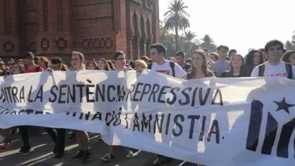 Manifestación de estudiantes en Barcelona contra la sentencia del 1-O