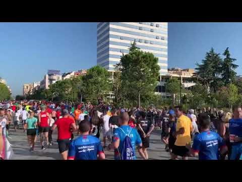 3,2,1.... Filloi! Momenti i nisjes së Maratonës
