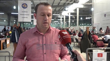 Kosovë/ Hapën zarfat me vota të ardhura nga Serbia - News, Lajme - Vizion Plus