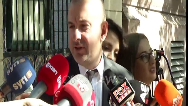 Ora News - Bushati pas mbledhjes së Kryesisë Presim vendimin përfundimtar të Komisionit të Venecias