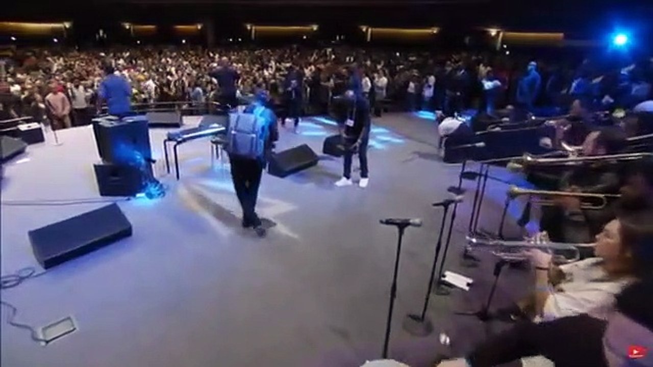 Kanye West worshiping