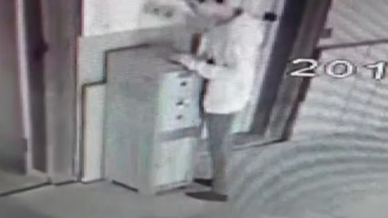 Camide akılalmaz hırsızlık