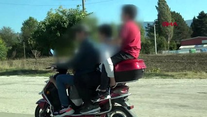 Bolu 4 çocuğun motosikletle tehlikeli yolculuğu