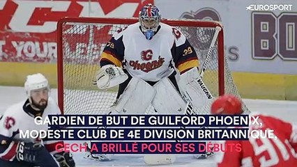 Toujours casqué, toujours décisif : Cech a brillé pour ses débuts en hockey
