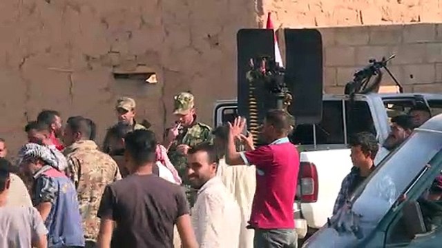 Tropas sírias para a fronteira