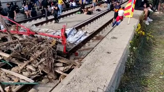 Corte de las vías del AVE en Girona
