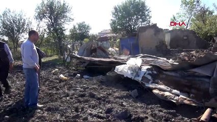 Tekirdağ'da çöken çatının altında kalan kadın yaralandı