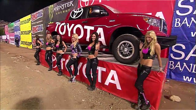 Round 5 Anaheim - 2011 / 250cc Main Event [HD]