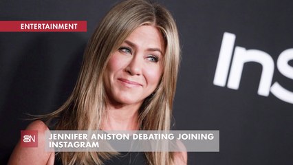 Jennifer Aniston Makes Social Media Decisions