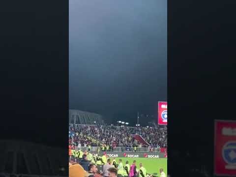 Tension në stadiumin Fadil Vokrri, përleshen fizikisht tifozët e Kosovës dhe Malit të Zi