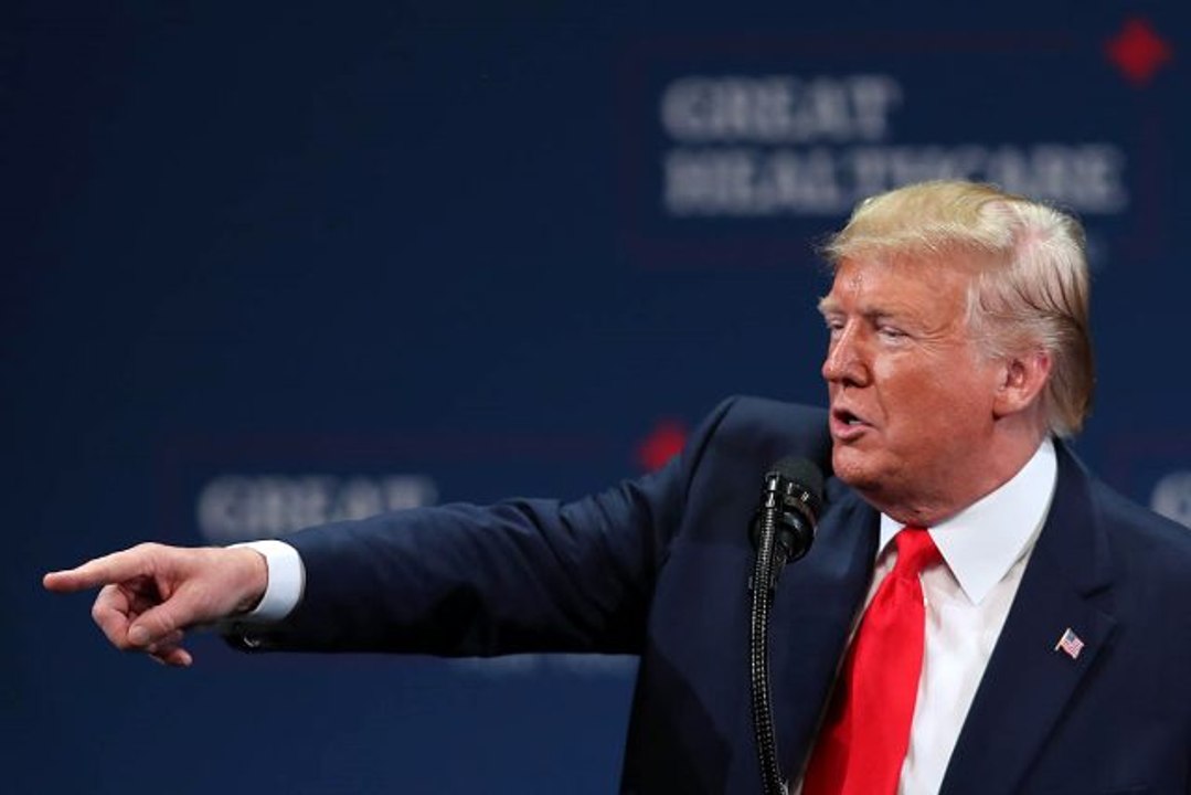 Son dakika: Trump'tan yeni Türkiye açıklaması: Bırakın Suriye ile Esad, Kürtleri korusun