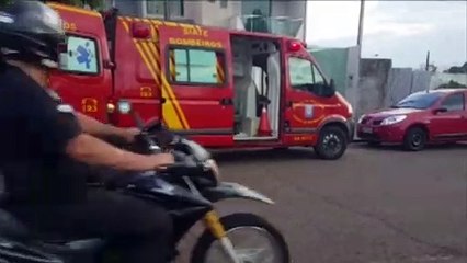 Idoso sofre queda em escada e precisa dos cuidados do Siate