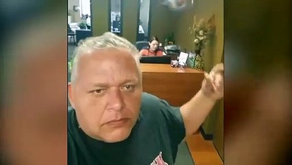 Le pire collègue de bureau du monde