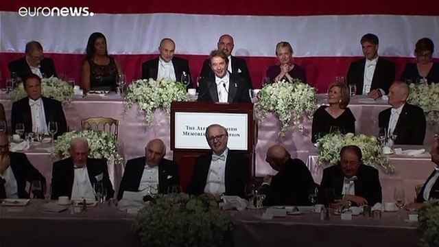 جيمس ماتيس يسخر من ترامب: شرف لي أن أكون ميريل ستريب الجنرالات