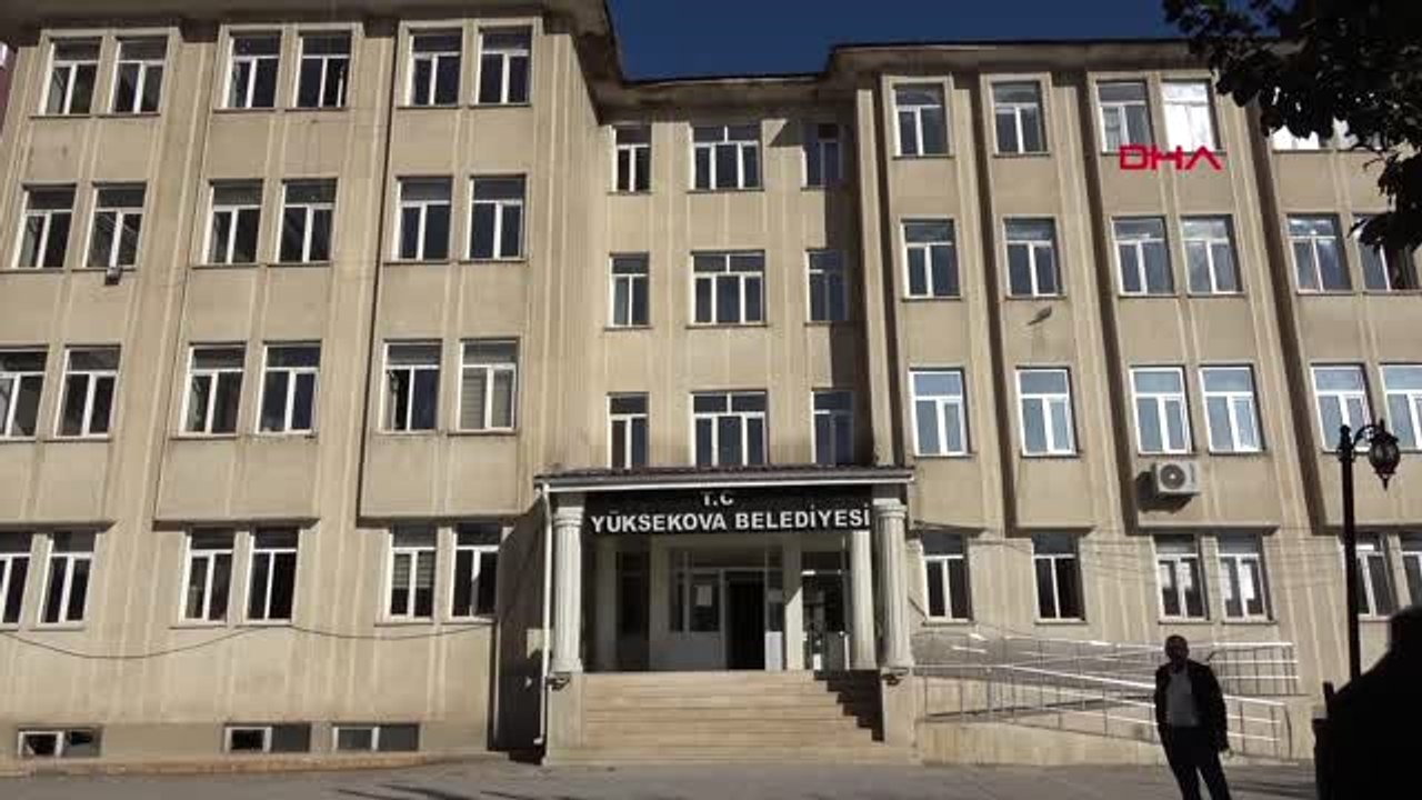 Hakkari ve yüksekova'nın hdp'li belediye başkanları gözaltında