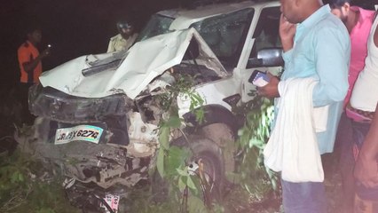 देवरिया: स्‍कार्पियो ने आटो में मारी टक्कर, तीन की मौत, आठ घायल