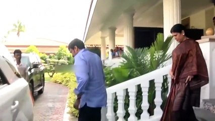 Скачать видео: Chiranjeevi meets Andhra CM Y. S. Jaganmohan Reddy