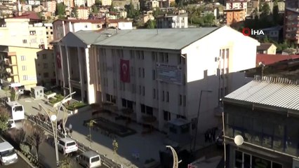 Hakkari Belediye Başkanı Cihan Karaman gözaltına alındı