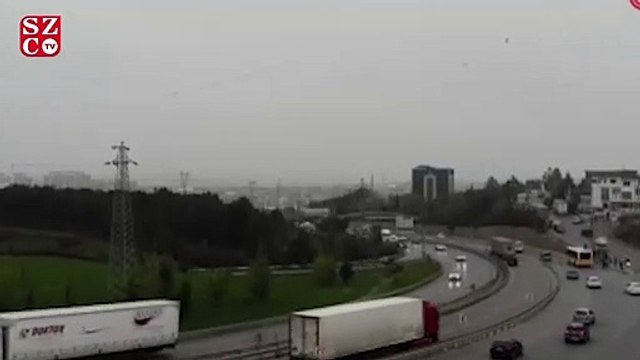 İstanbullular güne sis ile uyandı