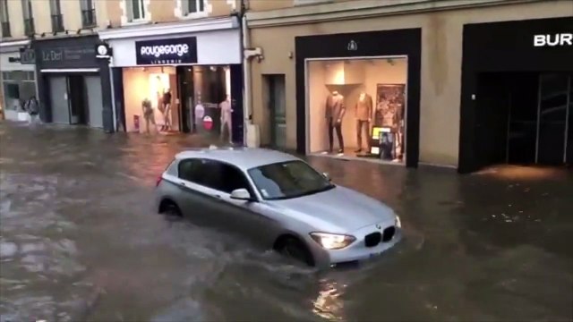 Déluge, averses de grêle, rues inondées : l'ouest de la France touché par des violents orages