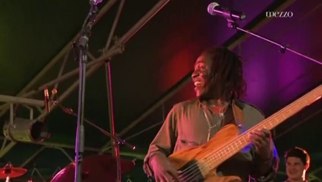 Richard Bona - Martinique Jazz Festival (2010)
