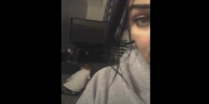 Esta madre pilla a su hijo de 9 años usando Alexa para hacer los deberes del colegio