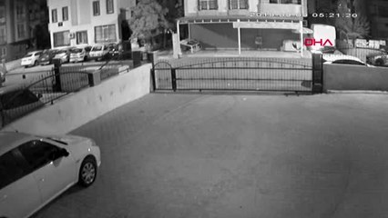 Adana kamyonetin üstüne çıkıp, daireye girmeye çalışan şüpheli yakalandı