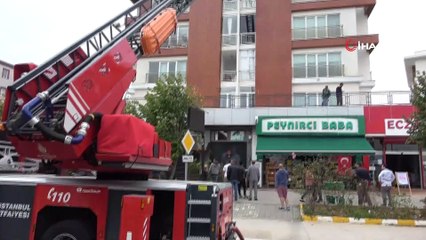 Pendik’te korkutan yangın...Yangının çıktığı iş yeri havadan görüntülendi