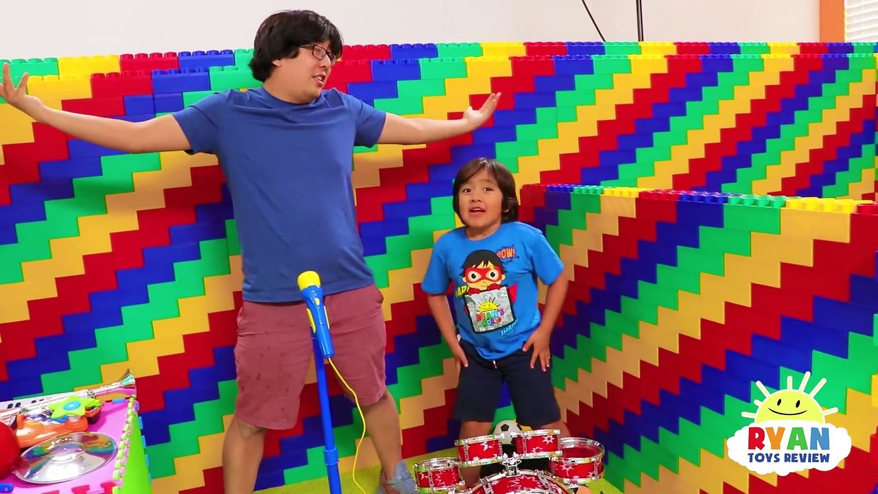 Giant Lego Box Fort No Girls Allow!!!!