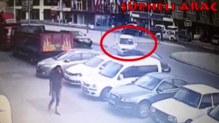 Plakası "evleniyoruz" yazısıyla kapatılan araçla gasp