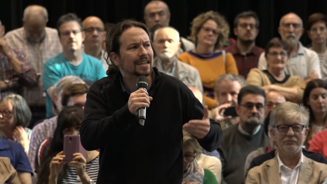Iglesias dice que PSOE tiene la excusa perfecta para gobernar con PP