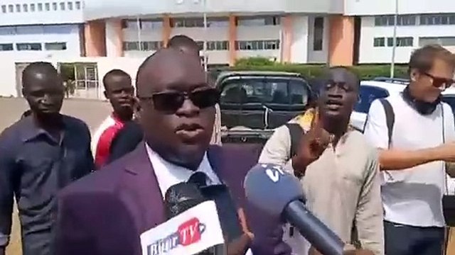 Ccedil a chauffe entre Me Elhadj Diouf et Frapp France D eacute gage