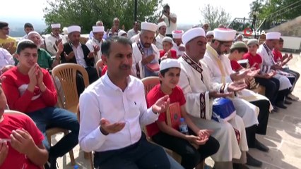 Cami imamlarından ve Kur'an kursu öğreticilerinden Mehmetçiğe dua etkinliği