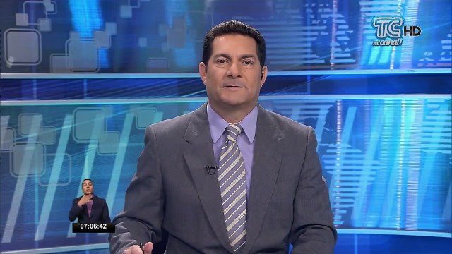 Largas filas para abastecerse con los nuevos precios en gasolineras