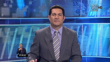 Largas filas para abastecerse con los nuevos precios en gasolineras