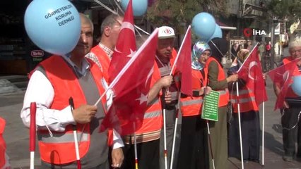 Konya'da görme engelliler farkındalık için yürüdü