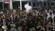 Catalogne : violents heurts à Barcelone après la condamnation de leaders indépendantistes